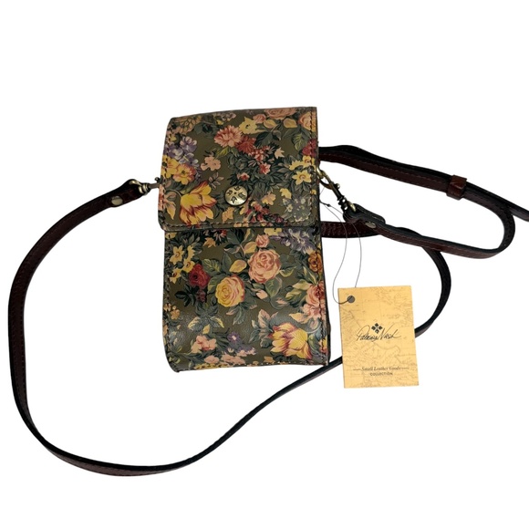 Patricia Nash Handbags - Patricia Nash Rivalta Crossbody Mini Bag – English Country Floral – NWT